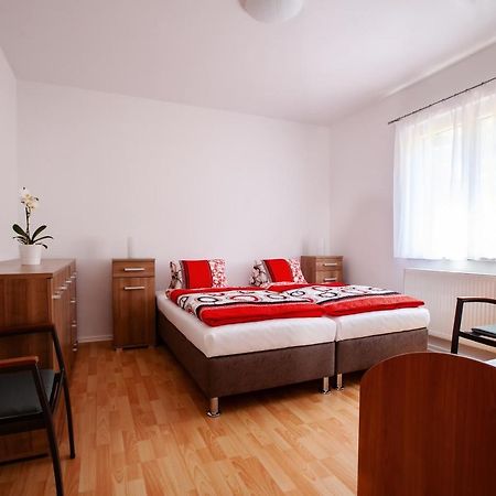 Apartmán Dominhaus Cheb Esterno foto