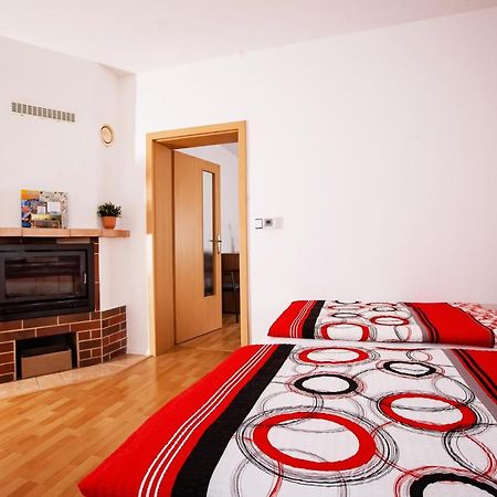 Apartmán Dominhaus Cheb Esterno foto