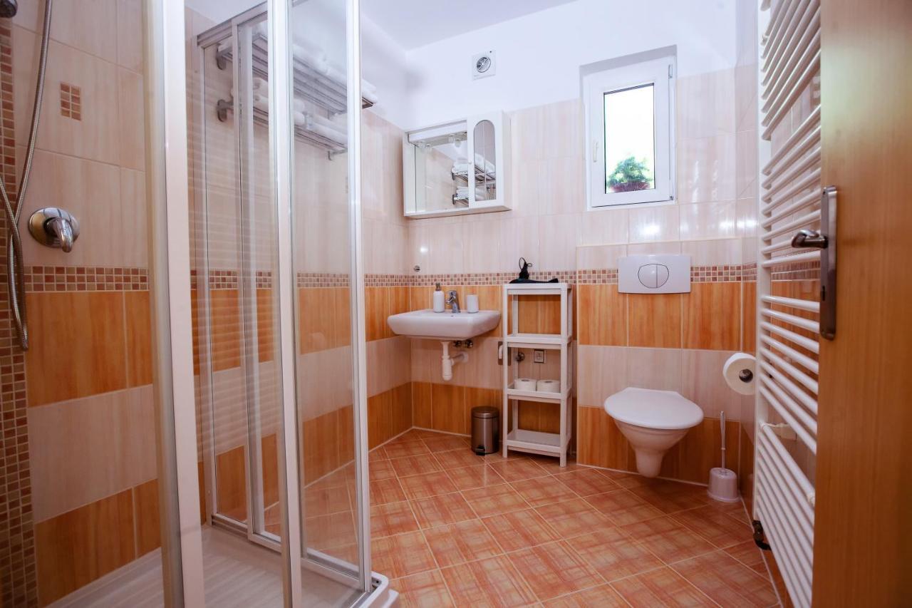 Apartmán Dominhaus Cheb Esterno foto